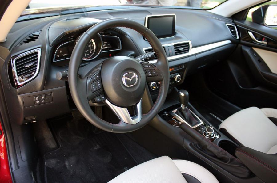  Mazda3 Hatchback 2014 года  (фото 29 из 131)